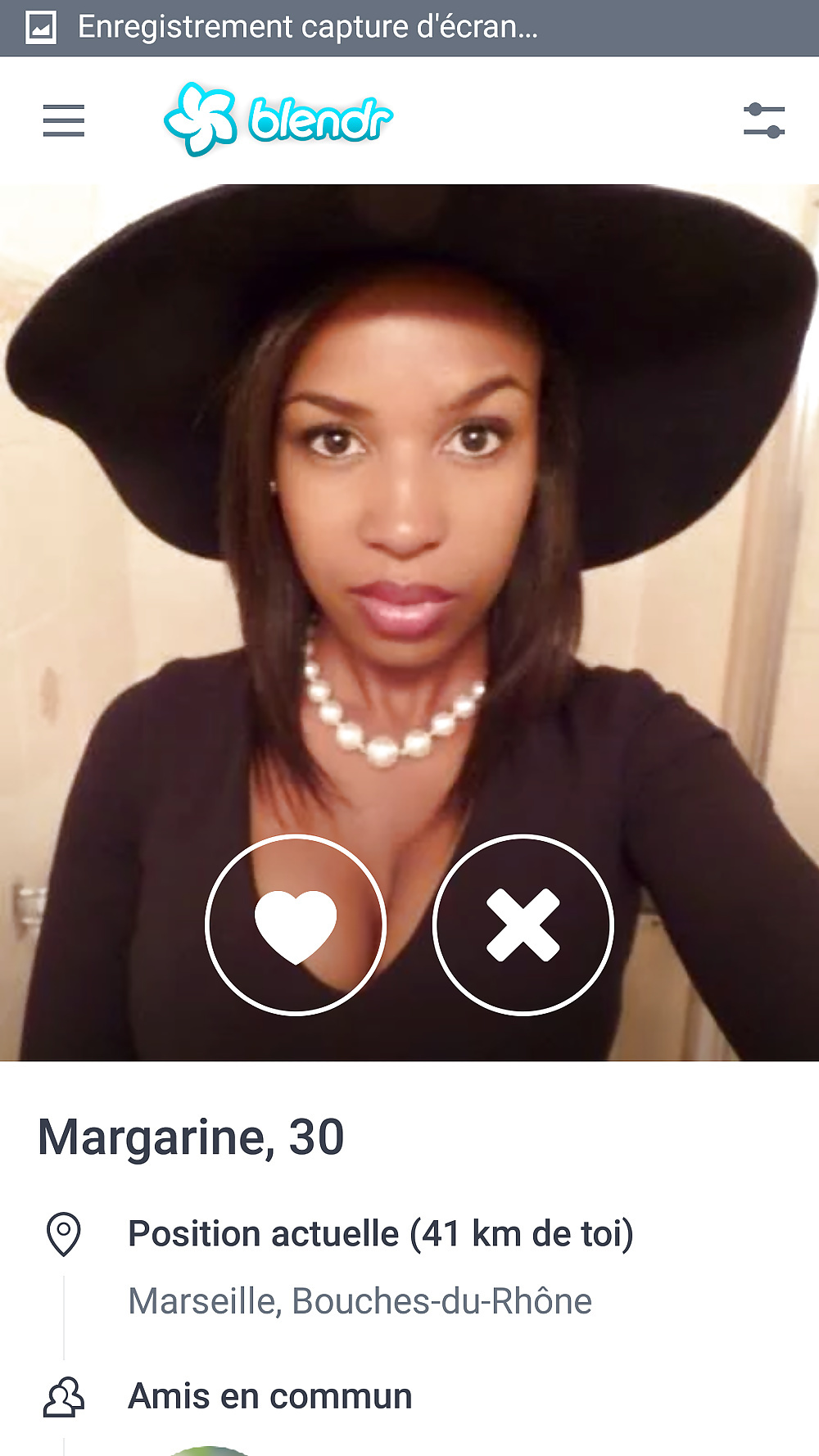 Ravissante nana cherche un homme musclé pour se faire baiser sans limite